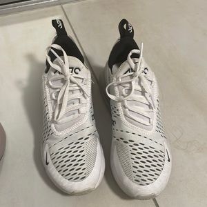 Nike Air 270